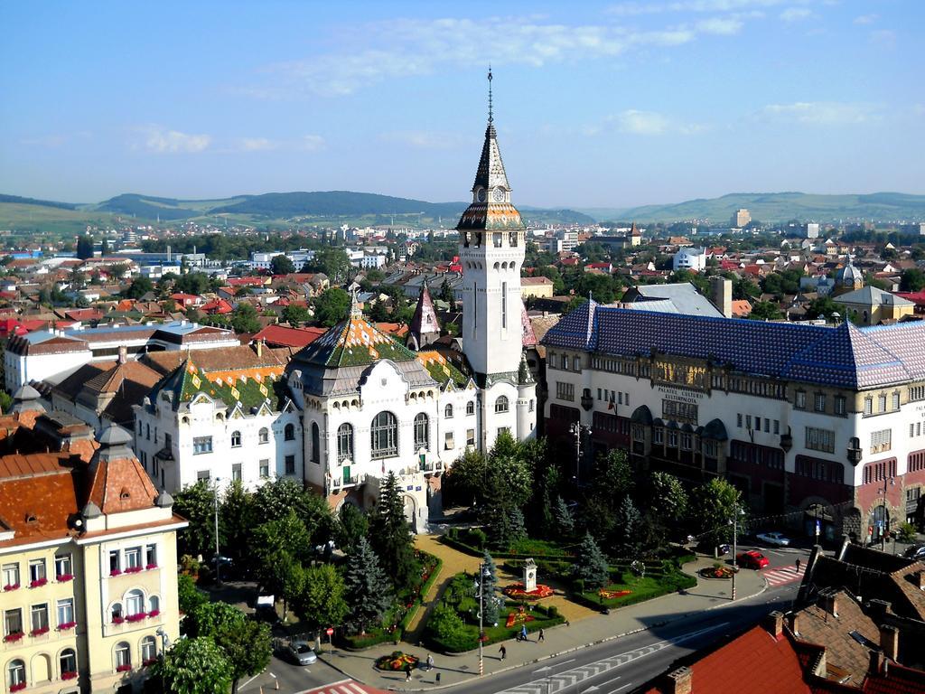 Grand Hotel Targu Mures Exterior photo